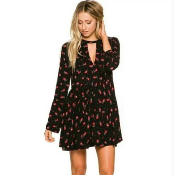 Free People Tegan Mini Dress Black Poppy Floral Keyhole Choker Bell Long Sleeve - Picture 2 of 13